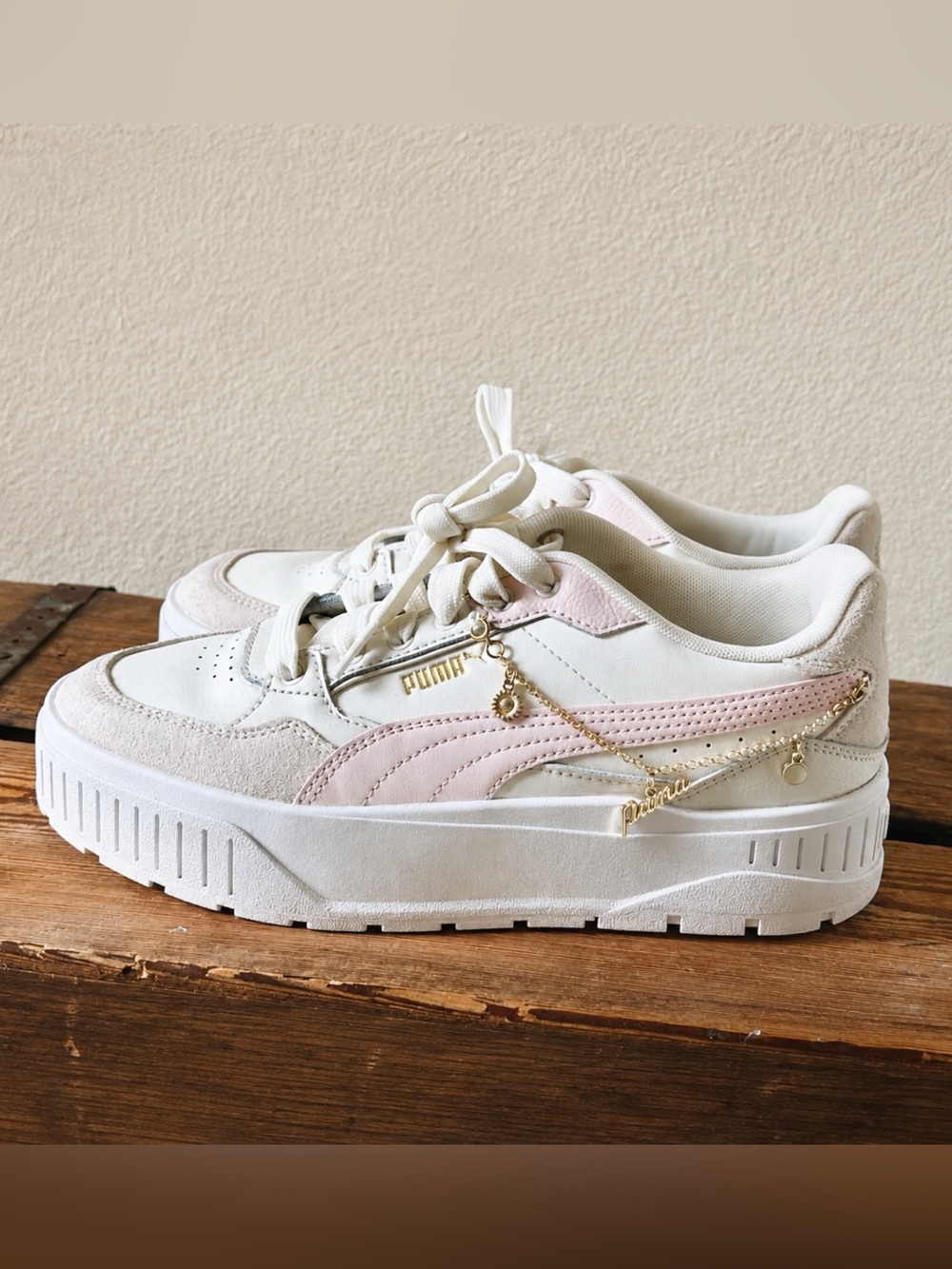 Puma Karmen II Idol Platform Sneakers White Pink Charm Chain Women’s 9